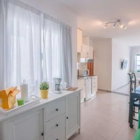 San Cristobal De La Laguna Sleeps 3 Wifi * La Santa