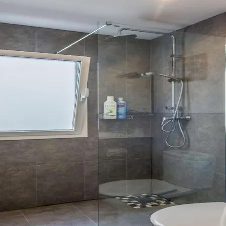 San Cristobal De La Laguna Sleeps 3 Wifi Διαμέρισμα *