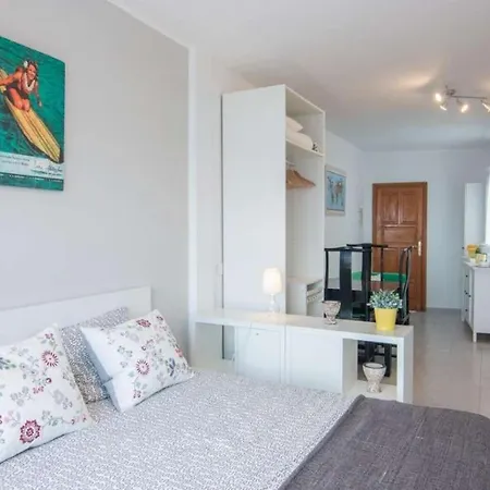 San Cristobal De La Laguna Sleeps 3 Wifi Διαμέρισμα *